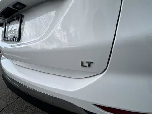 Used 2019 Chevrolet Equinox LT w/ Sun & Navigation Package image 32