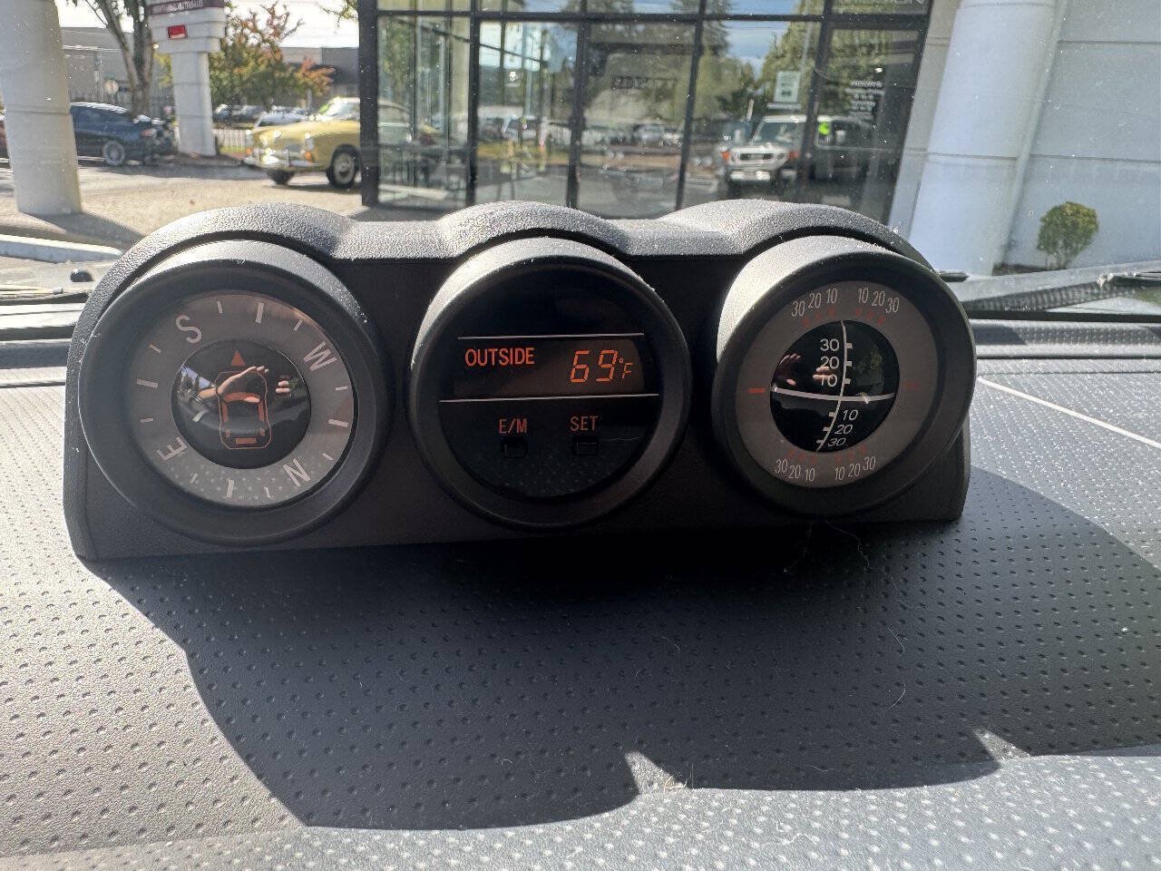 Used 2011 Toyota FJ Cruiser 4WD w/ Upgrade Pkg image 16