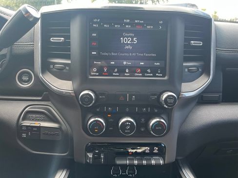 Used 2021 RAM 2500 Laramie AWD/4WD image 12