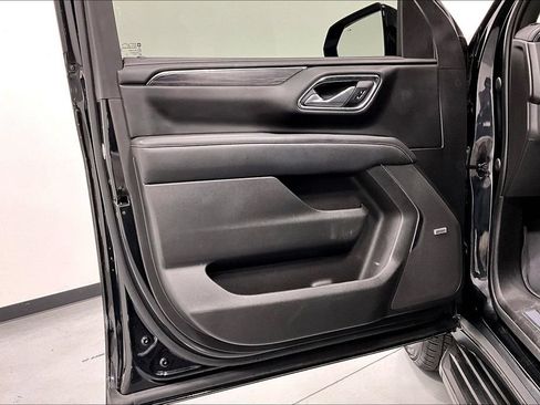 Used 2022 GMC Yukon SLT w/ SLT Luxury Package AWD/4WD image 21