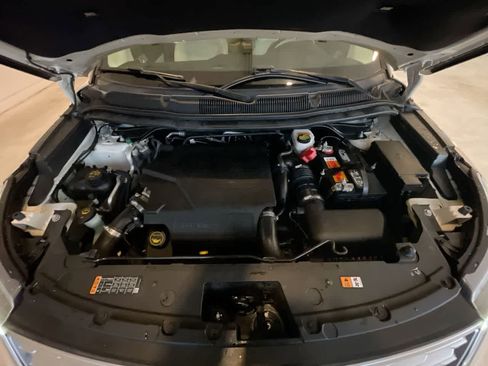 Used 2018 Ford Explorer Platinum image 27