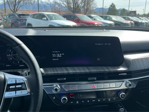 Used 2024 Kia Telluride SX Prestige w/ Towing Package image 36