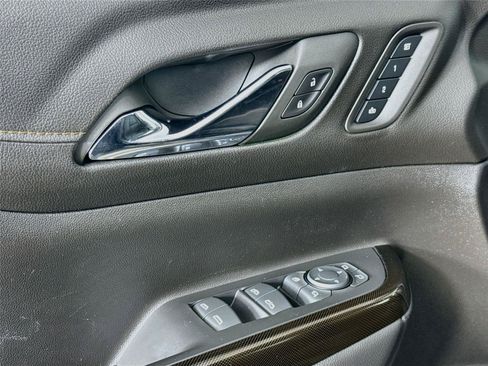 Used 2023 GMC Acadia AT4 w/ Preferred Package AWD/4WD image 19