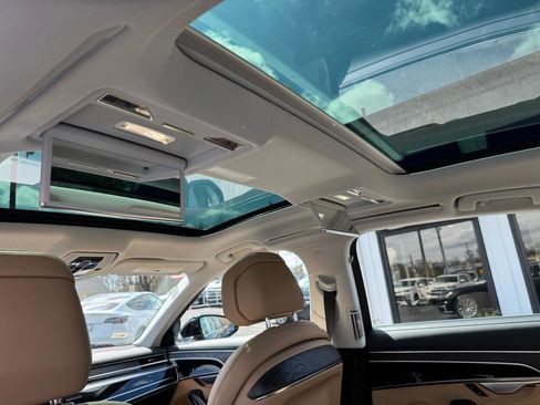 Used 2021 Audi A8 L 3.0T w/ Executive Plus Package image 21