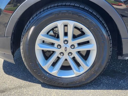 Used 2013 Ford Explorer XLT FWD image 9