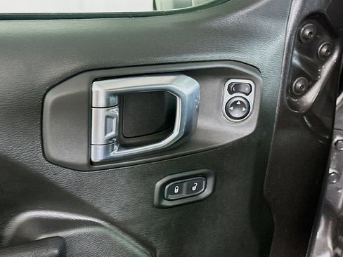 Used 2024 Jeep Wrangler Willys image 15