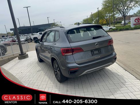 Used 2024 Volkswagen Taos S FWD image 3
