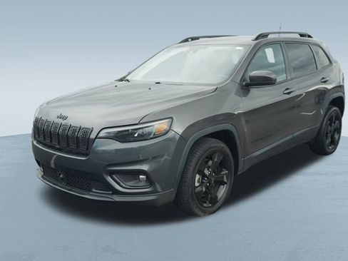Used 2021 Jeep Cherokee Altitude image 3