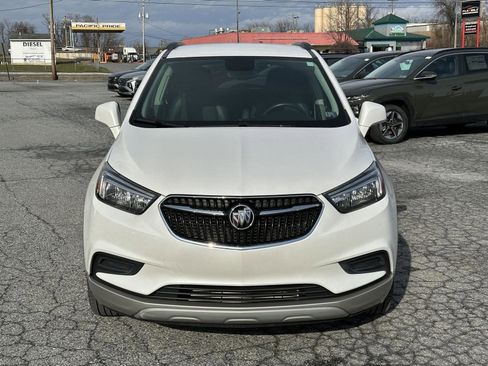 Used 2020 Buick Encore Preferred image 3