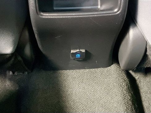 Used 2022 Toyota Corolla SE w/ Carpet Mat Package (TMS) FWD image 24