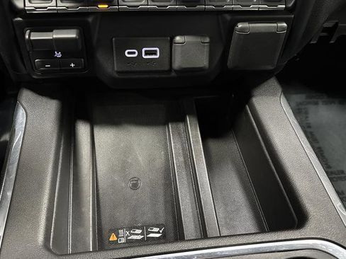 Used 2023 GMC Sierra 2500 AT4 w/ AT4 Preferred Package image 25