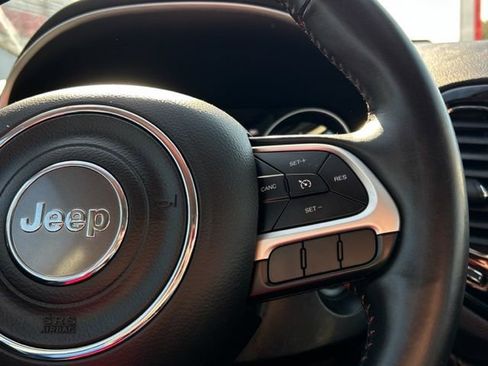 Used 2019 Jeep Compass Limited image 35