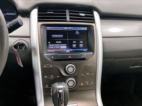 Used 2013 Ford Edge SEL FWD image 29