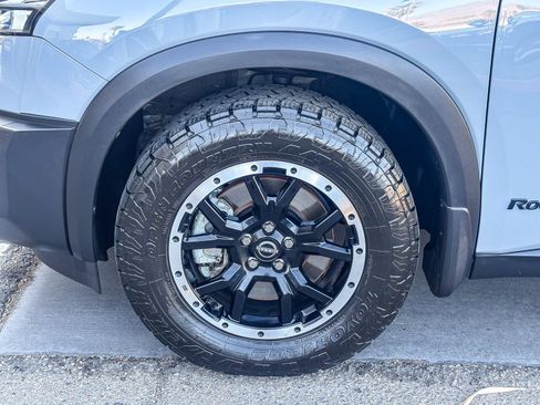 Used 2024 Nissan Pathfinder Rock Creek AWD/4WD image 12