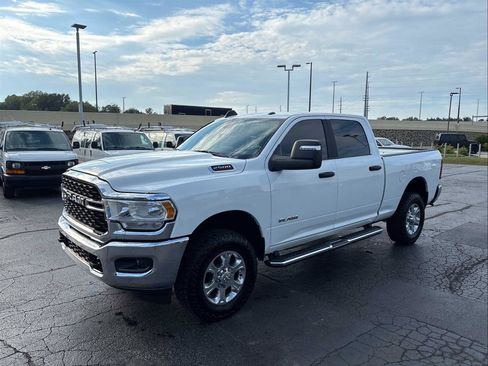 Used 2024 RAM 2500 Big Horn AWD/4WD image 4