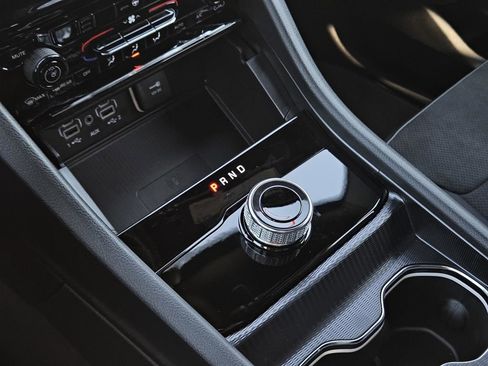 New 2025 Jeep Grand Cherokee Laredo image 19