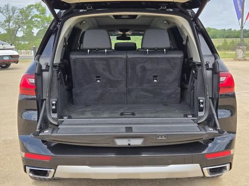 Used 2020 BMW X7 xDrive40i w/ Premium Package AWD/4WD image 10