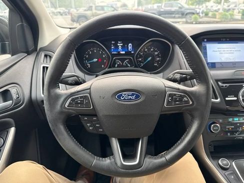 Used 2016 Ford Focus Titanium w/ Titanium Cold Weather Package FWD image 15