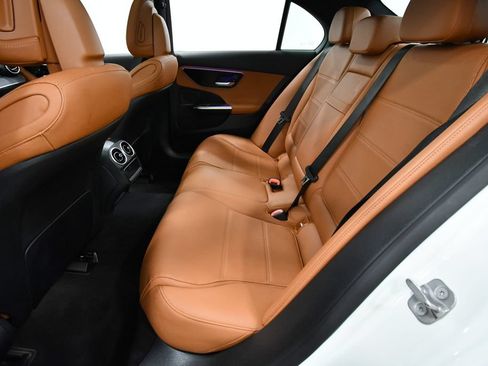 Used 2025 Mercedes-Benz C 300 4MATIC Sedan image 15