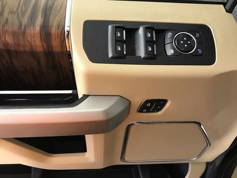 Used 2020 Ford F150 Lariat w/ Equipment Group 502A Luxury image 29