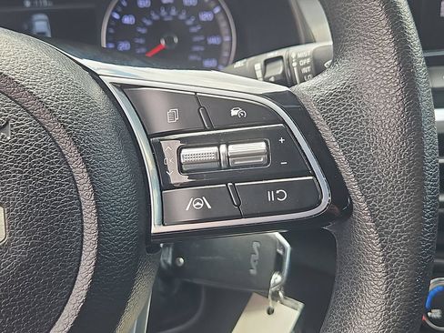 Certified 2023 Kia Forte LXS FWD image 19