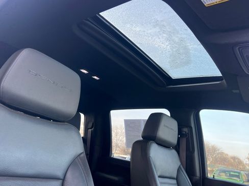 Used 2023 GMC Sierra 2500 Denali image 13