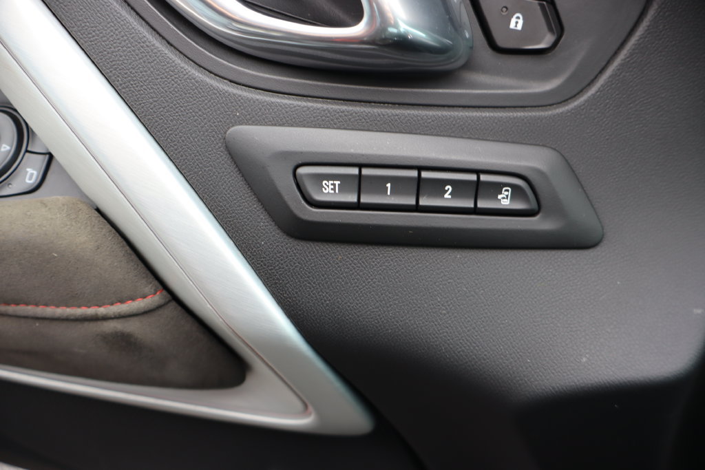 Used 2018 Chevrolet Camaro ZL1 RWD image 12