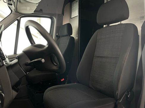 Used 2018 Mercedes-Benz Sprinter 144 Cargo image 15