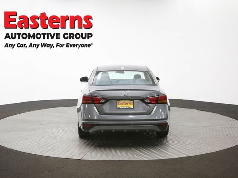 Used 2024 Nissan Altima 2.5 SV image 38