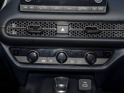 Certified 2024 Honda HR-V Sport image 24