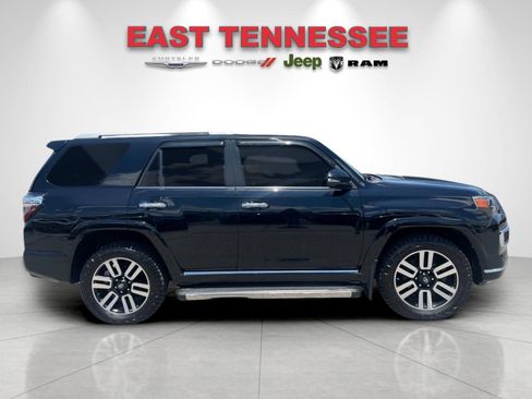 Used 2017 Toyota 4Runner Limited AWD/4WD image 2