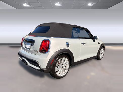 Used 2023 MINI Cooper S w/ Signature Upholstery Package image 9