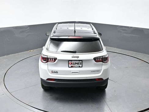 Used 2025 Jeep Compass Limited AWD/4WD image 47