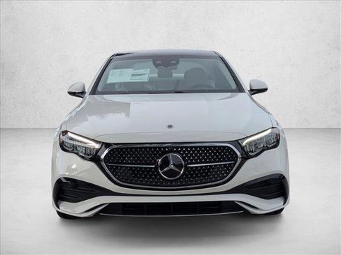 New 2026 Mercedes-Benz E 350 4MATIC Sedan image 6
