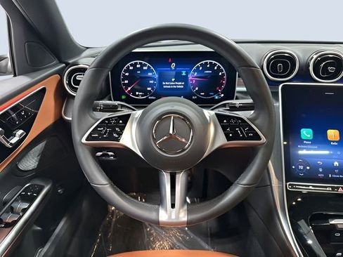 Used 2025 Mercedes-Benz C 300 4MATIC Sedan image 17