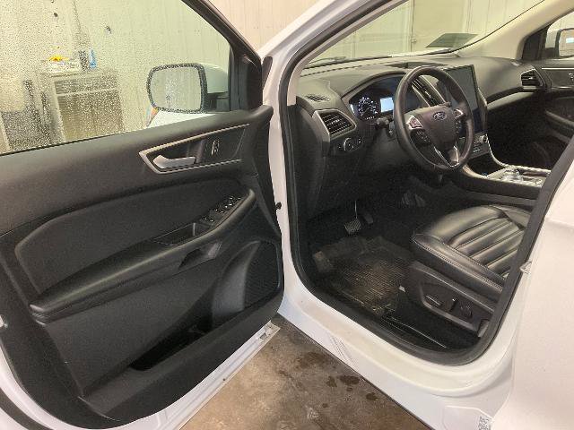 Certified 2024 Ford Edge SEL w/ Convenience Package AWD/4WD image 8