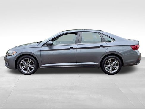 Used 2024 Volkswagen Jetta SE FWD image 10