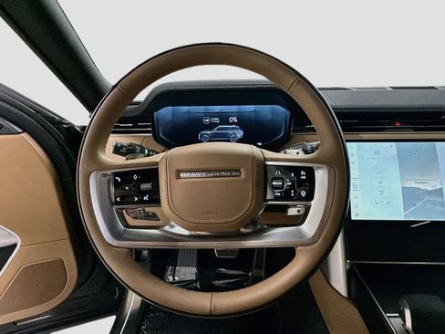 Used 2026 Land Rover Range Rover SE AWD/4WD image 12