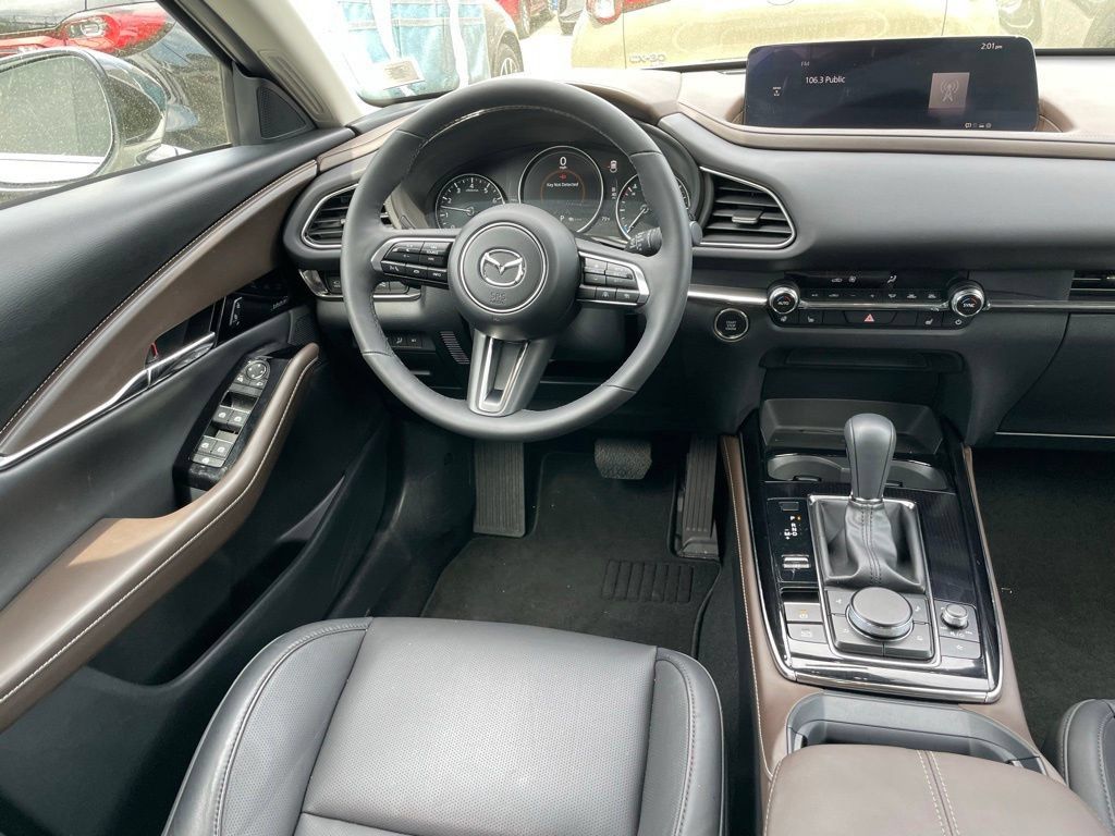 Certified 2025 MAZDA CX-30 2.5 Turbo w/ Premium Plus Pkg AWD/4WD image 3