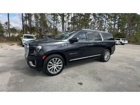 Certified 2023 GMC Yukon XL Denali w/ Denali Reserve Package image 5