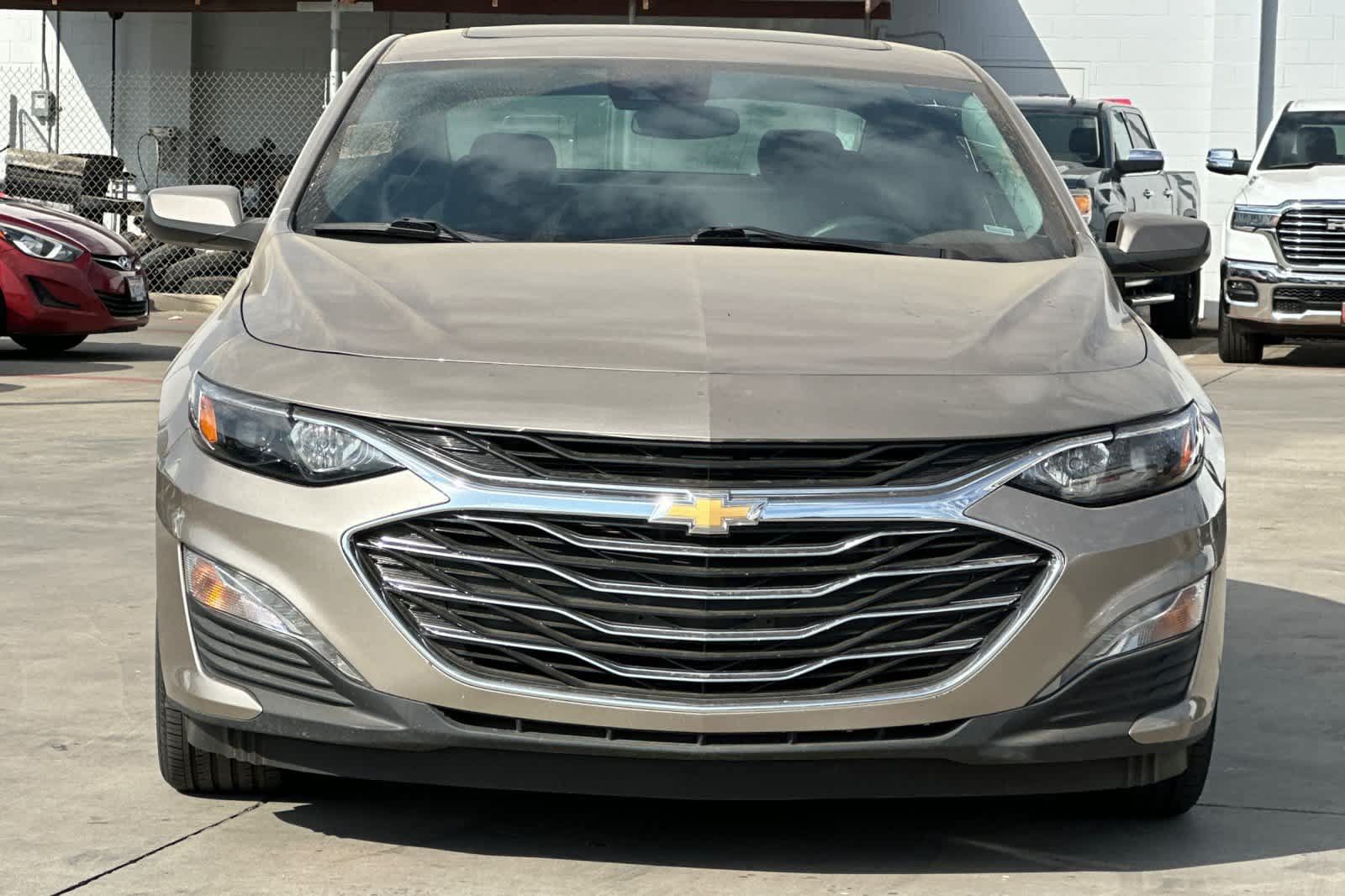 Used 2024 Chevrolet Malibu LT FWD image 11