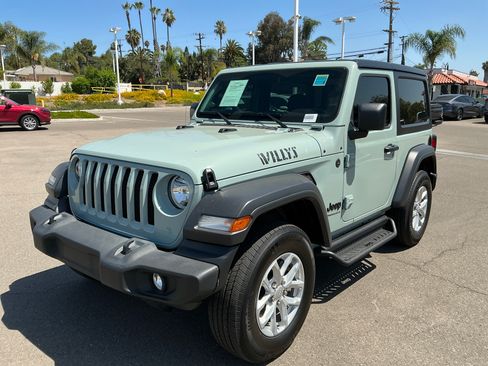 Used 2023 Jeep Wrangler Sport AWD/4WD image 10