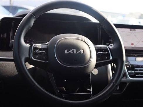 Certified 2023 Kia Sorento X-Line EX image 34