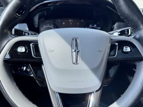 Used 2022 Lincoln Corsair AWD w/ Premium Package image 37