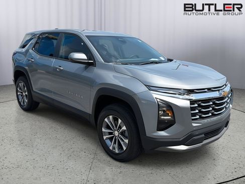 New 2026 Chevrolet Equinox LT FWD image 8