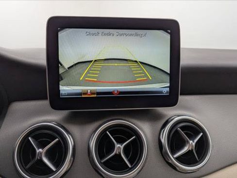 Used 2019 Mercedes-Benz GLA 250 image 27