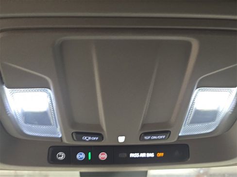 Used 2023 Chevrolet Silverado 2500 LT image 30