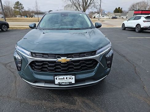 New 2026 Chevrolet Trax LT w/ Driver Confidence Package image 9