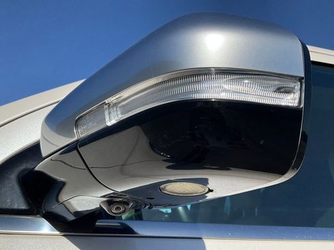 Used 2018 Ford Expedition Platinum image 12