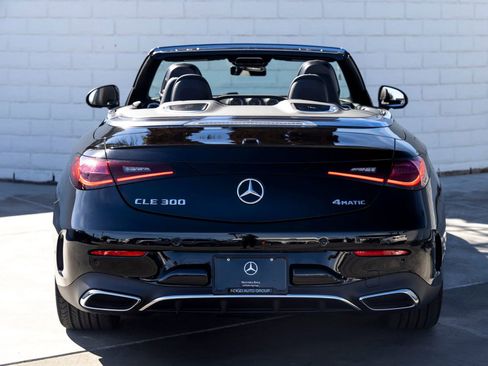 Used 2025 Mercedes-Benz CLE 300 4MATIC Cabriolet image 10